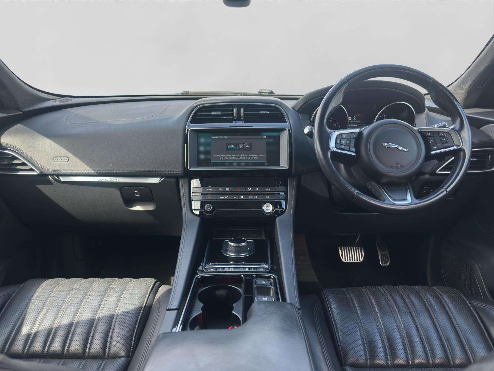 2018 JAGUAR F-PACE 2018 JAGUAR F-PACE