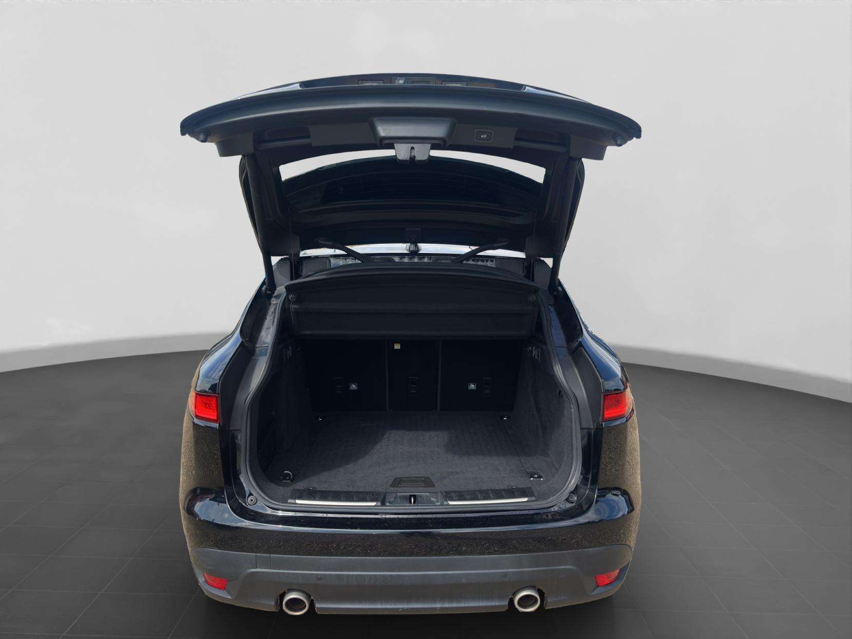2018 JAGUAR F-PACE 2018 JAGUAR F-PACE