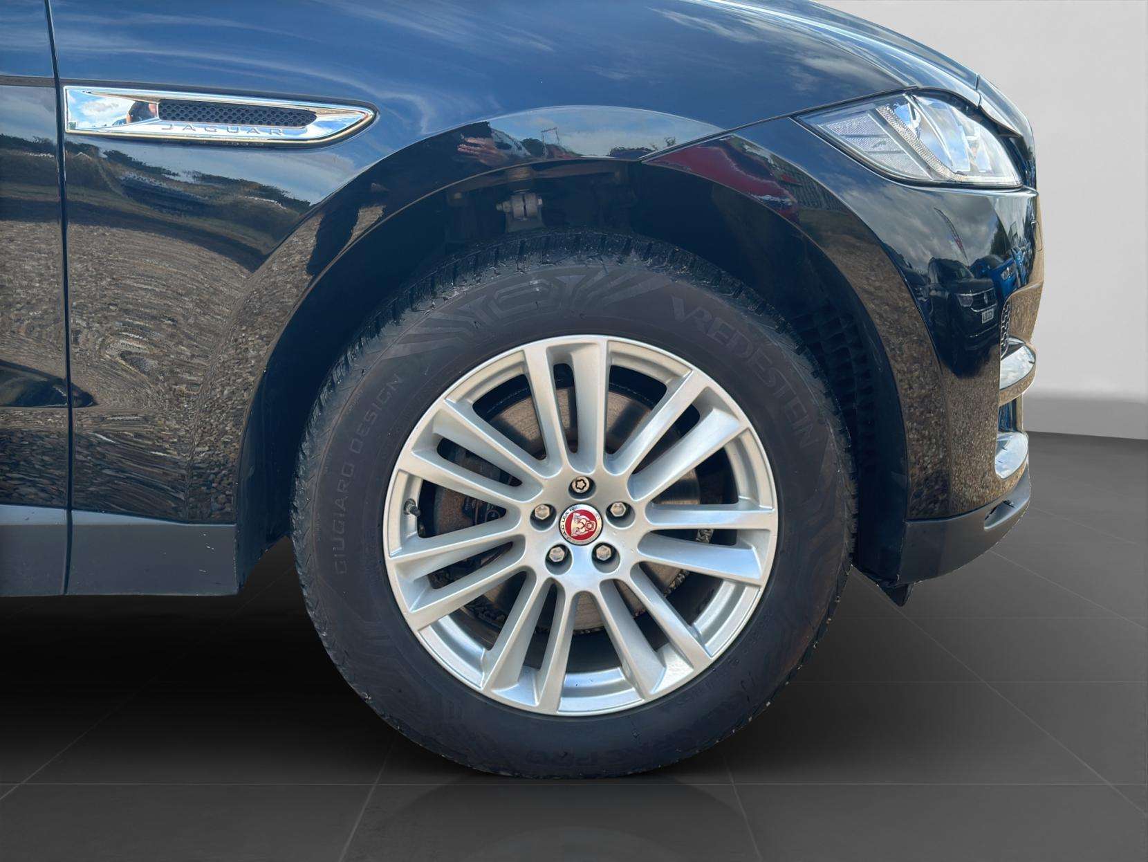 2018 JAGUAR F-PACE 2018 JAGUAR F-PACE