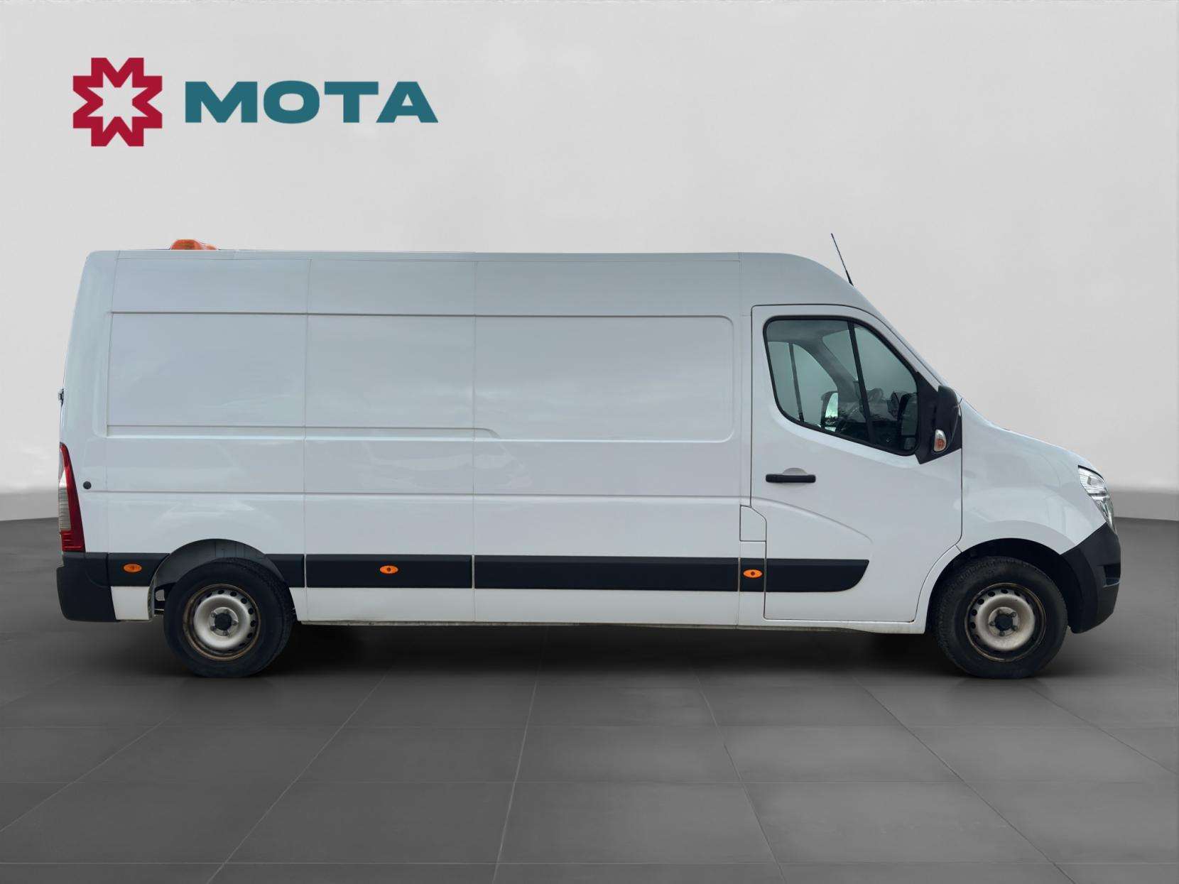 A 2021 NISSAN NV400 2.3 dCi 35 Acenta Panel Van 5dr Diesel Manual FWD L3 H2 Euro 6 (135 ps) A 2021 NISSAN NV400 2.3 dCi 35 Acenta Panel Van 5dr Diesel Manual FWD L3 H2 Euro 6 (135 ps)