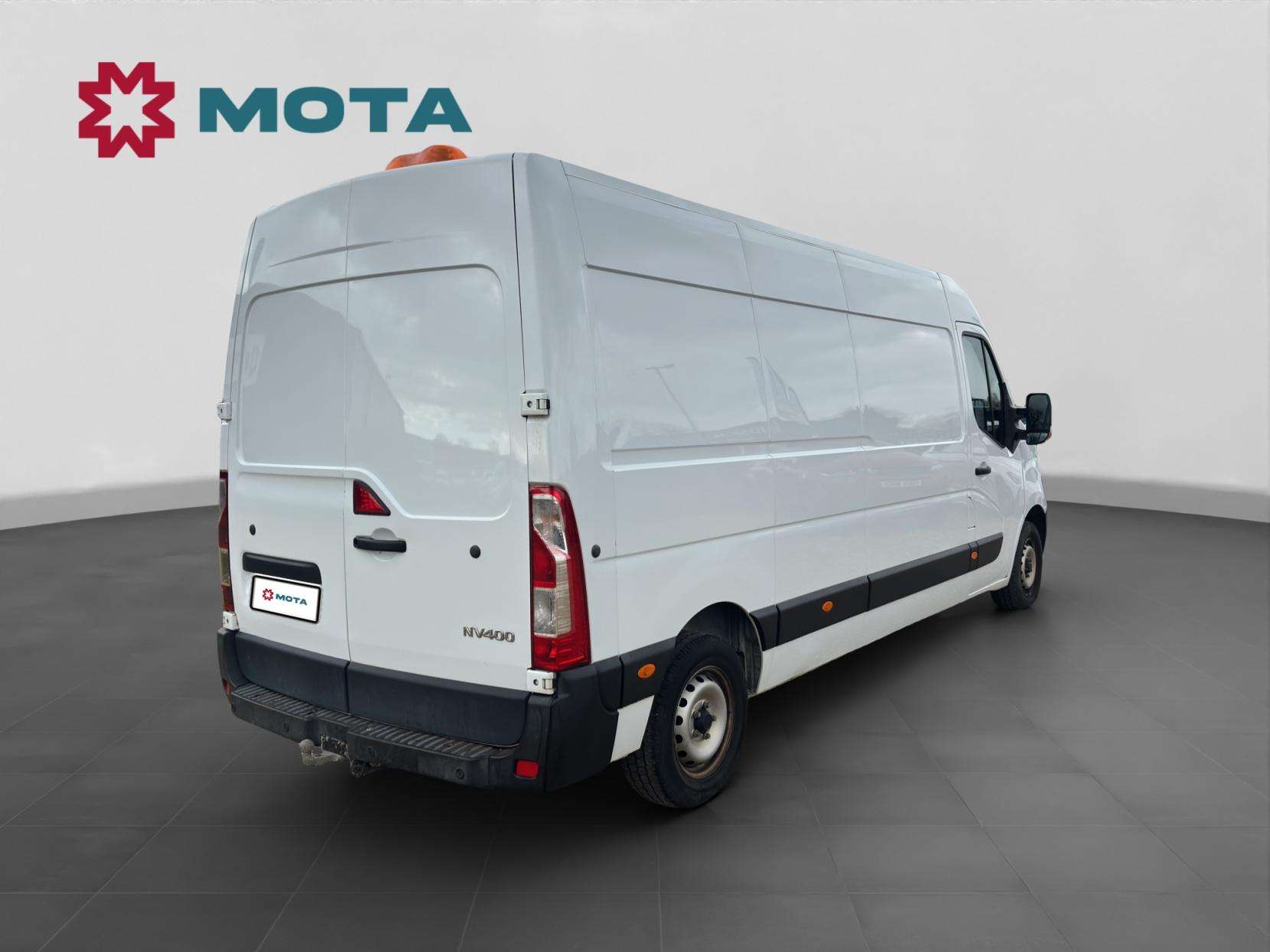 A 2021 NISSAN NV400 2.3 dCi 35 Acenta Panel Van 5dr Diesel Manual FWD L3 H2 Euro 6 (135 ps) A 2021 NISSAN NV400 2.3 dCi 35 Acenta Panel Van 5dr Diesel Manual FWD L3 H2 Euro 6 (135 ps)