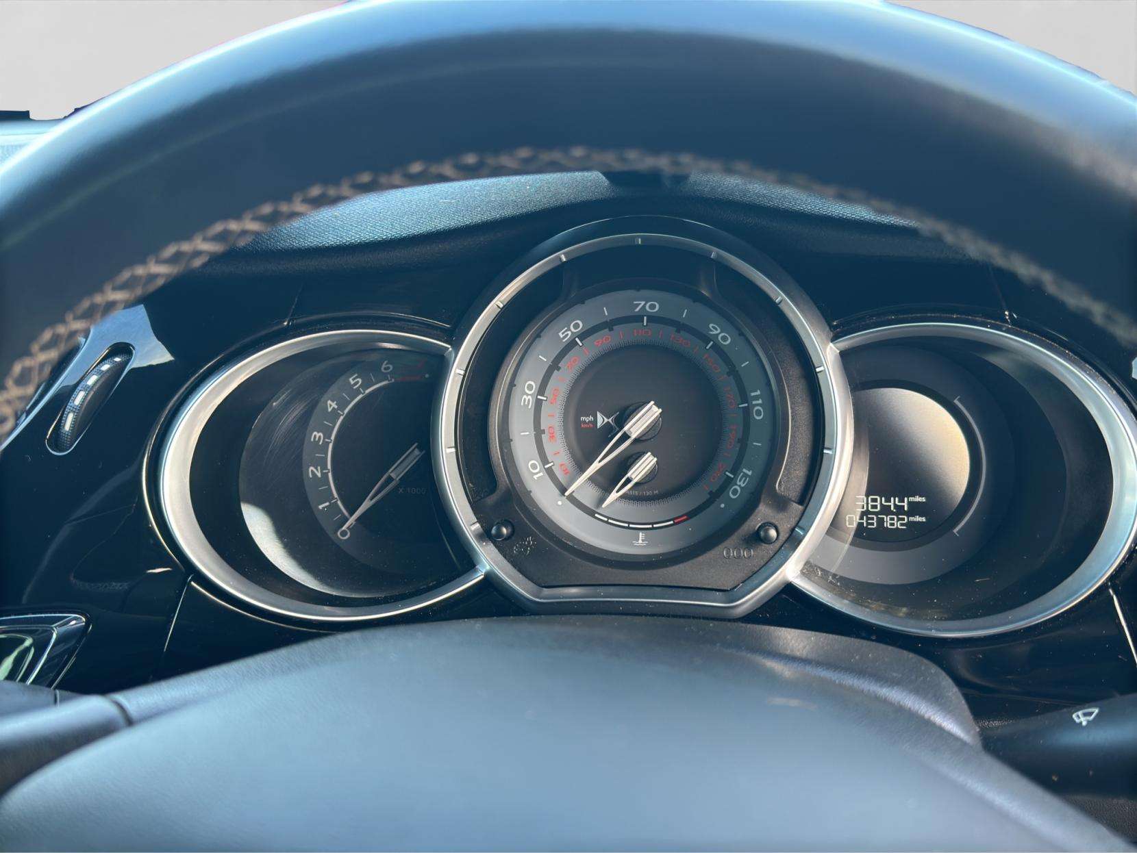 2017 DS AUTOMOBILES DS 3 2017 DS AUTOMOBILES DS 3