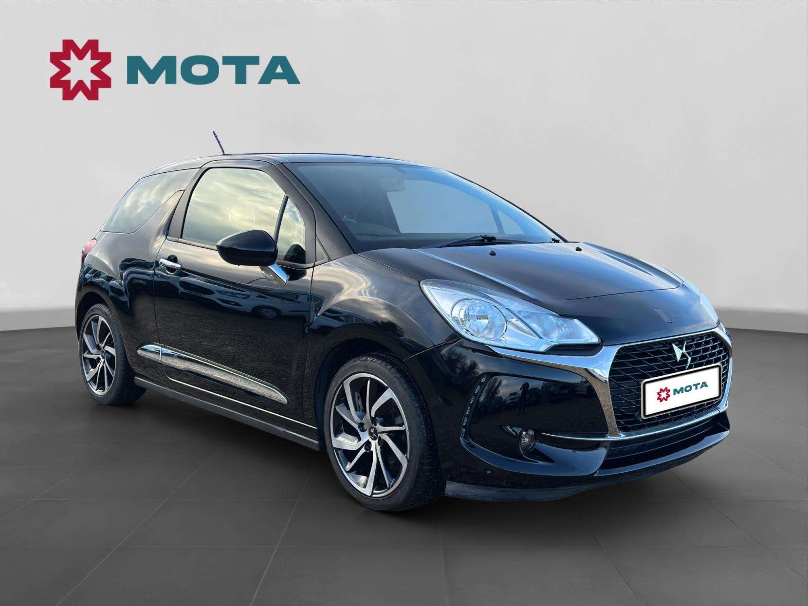 A 2017 DS AUTOMOBILES DS 3 1.2 PureTech Connected Chic Hatchback 3dr Petrol Manual Euro 6 (82 ps) A 2017 DS AUTOMOBILES DS 3 1.2 PureTech Connected Chic Hatchback 3dr Petrol Manual Euro 6 (82 ps)