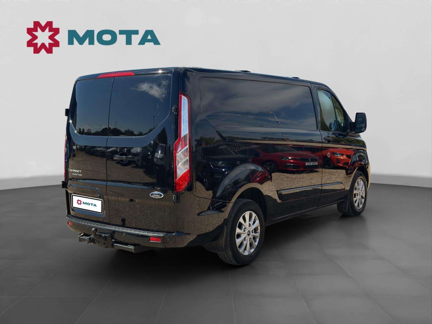 A 2019 FORD TRANSIT CUSTOM 2.0 280 EcoBlue Limited Panel Van 5dr Diesel Auto L1 H1 Euro 6 (s/s) (130 ps) A 2019 FORD TRANSIT CUSTOM 2.0 280 EcoBlue Limited Panel Van 5dr Diesel Auto L1 H1 Euro 6 (s/s) (130 ps)