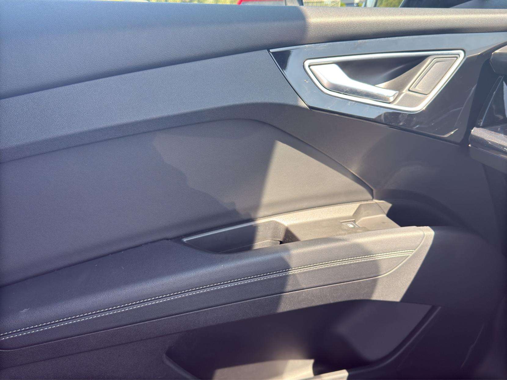 2021 AUDI Q4 E-TRON 2021 AUDI Q4 E-TRON