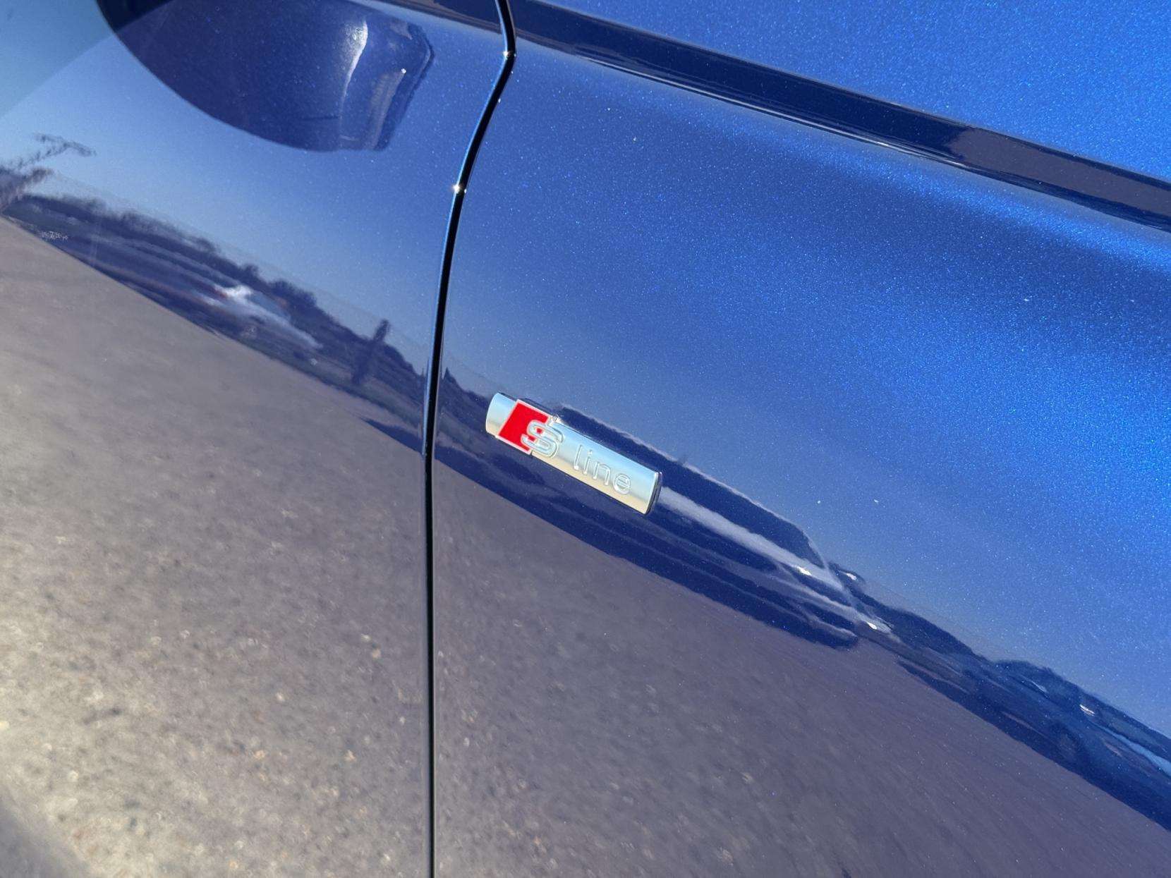 2021 AUDI Q4 E-TRON 2021 AUDI Q4 E-TRON