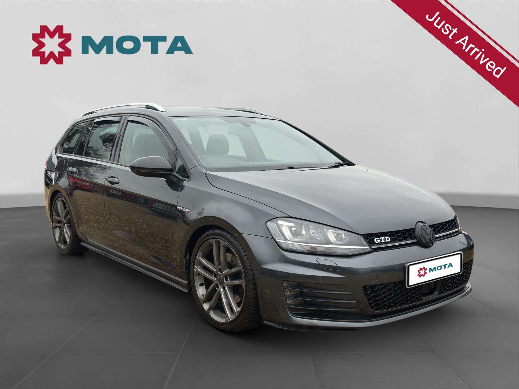 A 2016 VOLKSWAGEN GOLF 2.0 TDI BlueMotion Tech GTD (Nav) Estate 5dr Diesel DSG Euro 6 (s/s) (184 ps) A 2016 VOLKSWAGEN GOLF 2.0 TDI BlueMotion Tech GTD (Nav) Estate 5dr Diesel DSG Euro 6 (s/s) (184 ps)