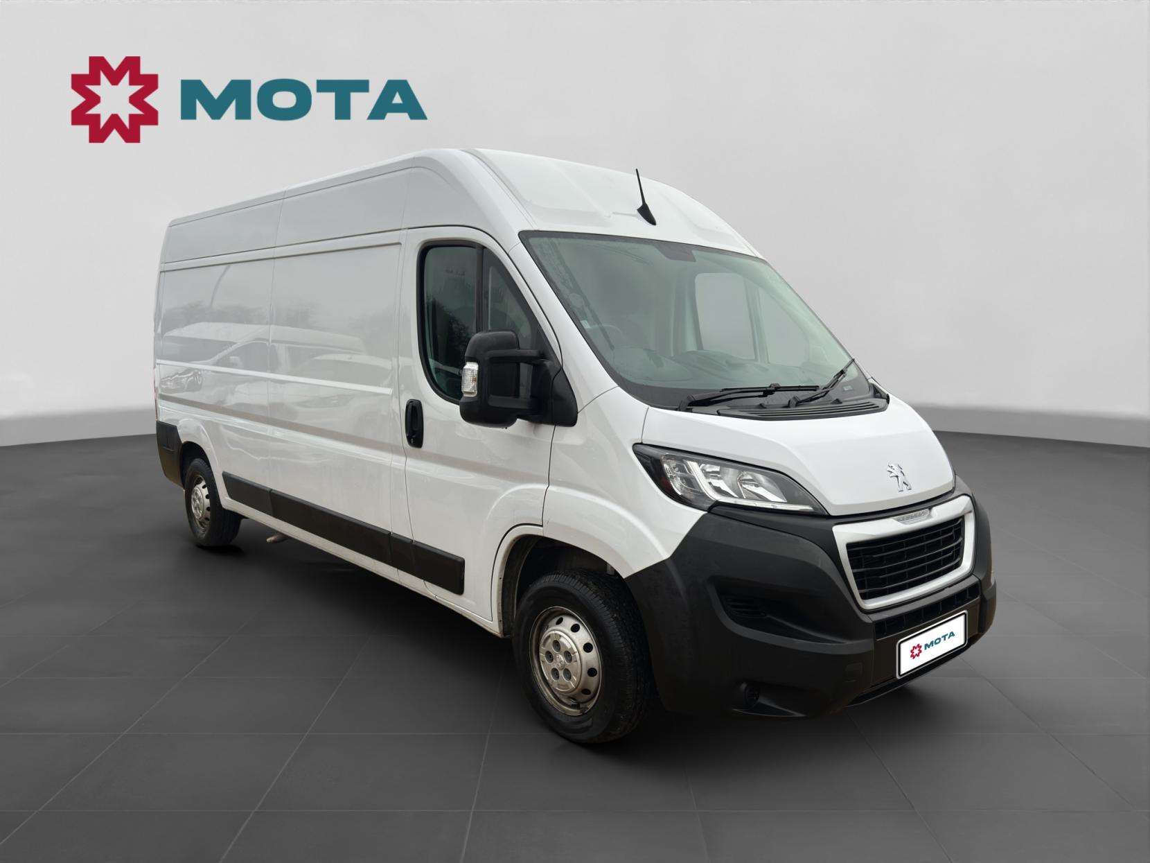 A 2022 PEUGEOT BOXER 2.2 BlueHDi 335 Professional Panel Van 5dr Diesel Manual L3 H2 Euro 6 (s/s) (140 ps) A 2022 PEUGEOT BOXER 2.2 BlueHDi 335 Professional Panel Van 5dr Diesel Manual L3 H2 Euro 6 (s/s) (140 ps)