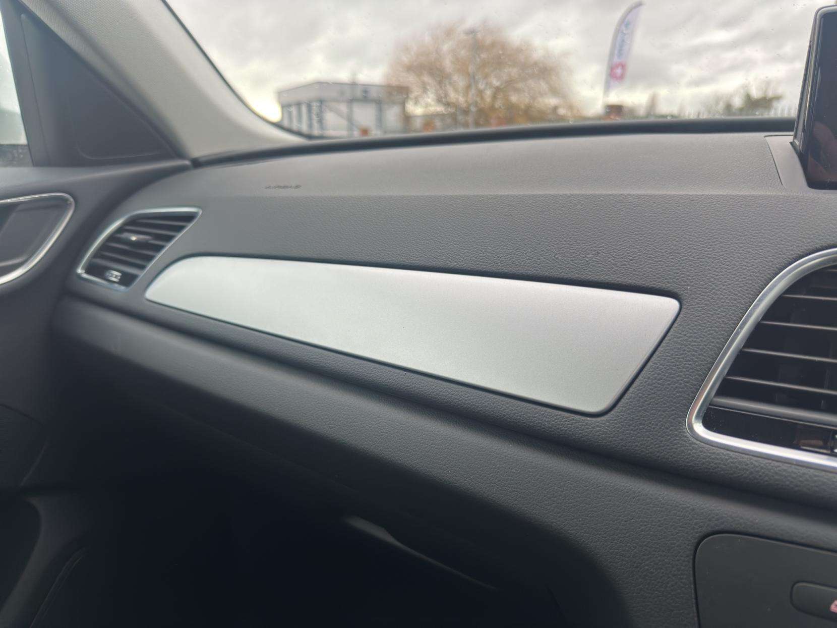 2018 AUDI Q3 2018 AUDI Q3