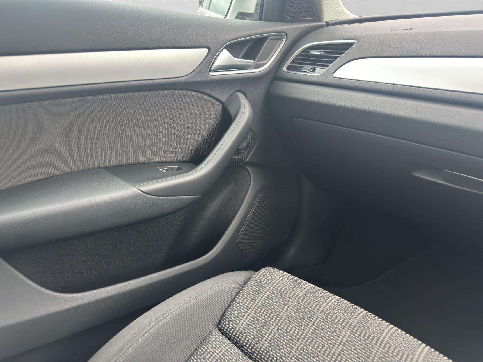 2018 AUDI Q3 2018 AUDI Q3