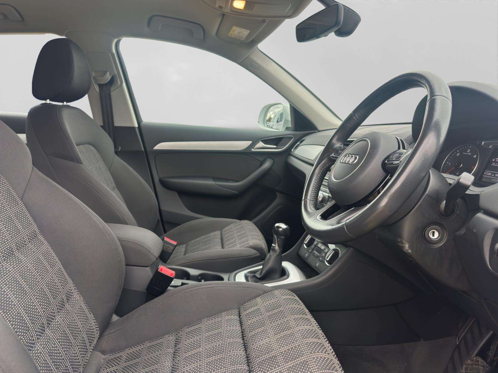 2018 AUDI Q3 2018 AUDI Q3