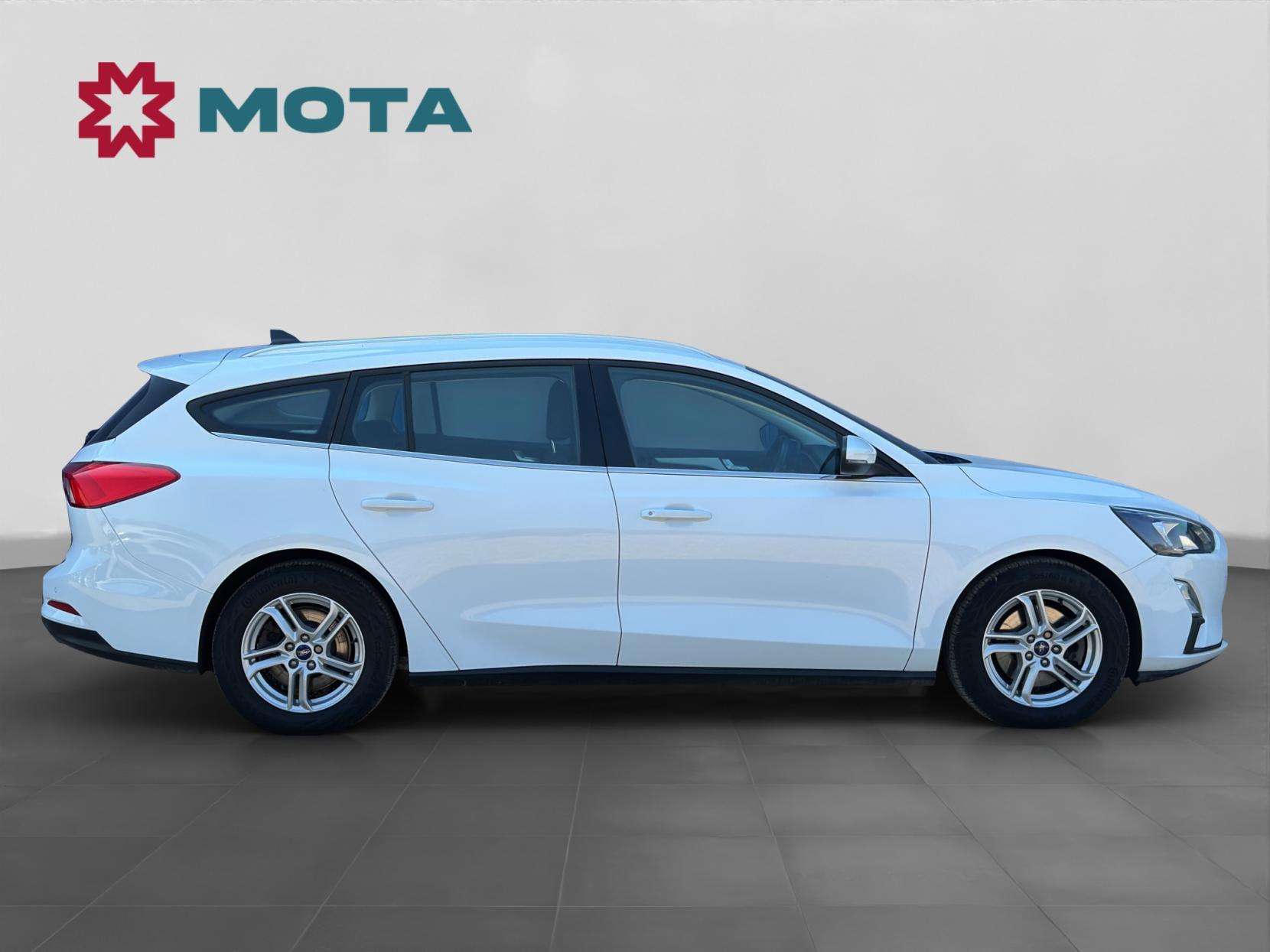 A 2021 FORD FOCUS 1.5 EcoBlue Zetec Estate 5dr Diesel Manual Euro 6 (s/s) (120 ps) A 2021 FORD FOCUS 1.5 EcoBlue Zetec Estate 5dr Diesel Manual Euro 6 (s/s) (120 ps)