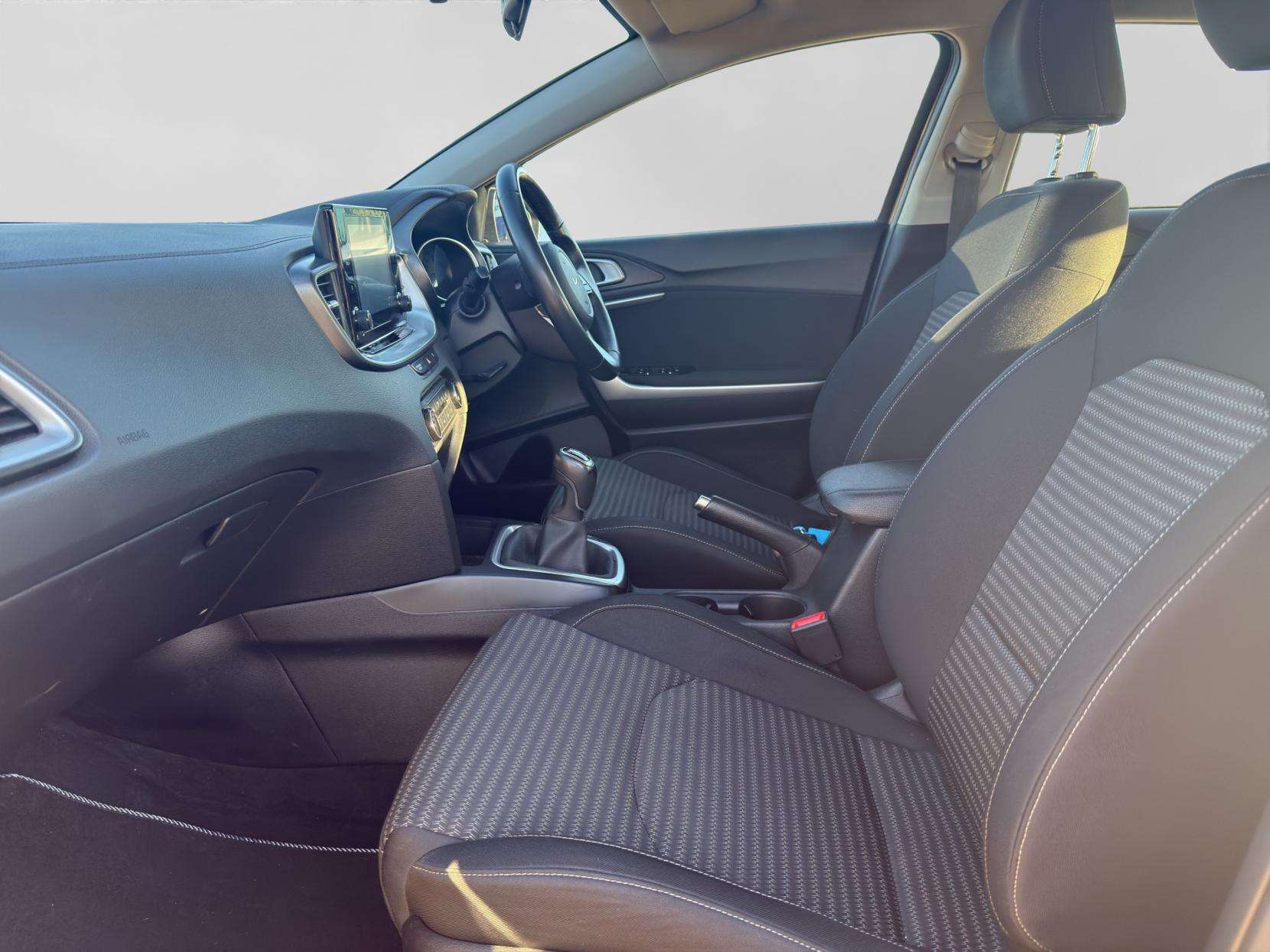 2022 KIA CEED 2022 KIA CEED