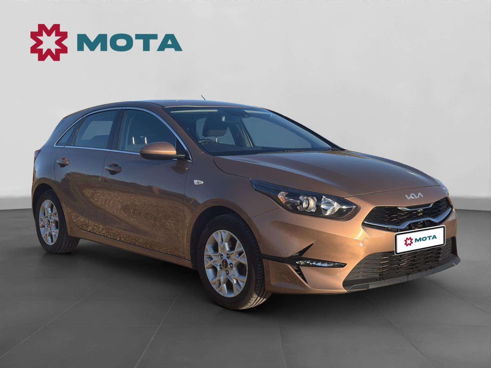 A 2022 KIA CEED 1.6 CRDi MHEV 2 Hatchback 5dr Diesel Hybrid Manual Euro 6 (s/s) (134 bhp) A 2022 KIA CEED 1.6 CRDi MHEV 2 Hatchback 5dr Diesel Hybrid Manual Euro 6 (s/s) (134 bhp)