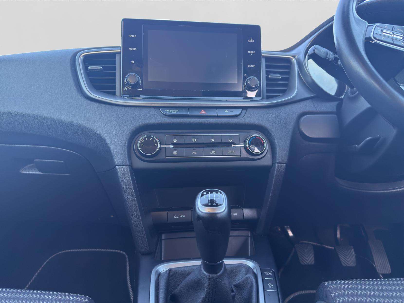 2022 KIA CEED 2022 KIA CEED