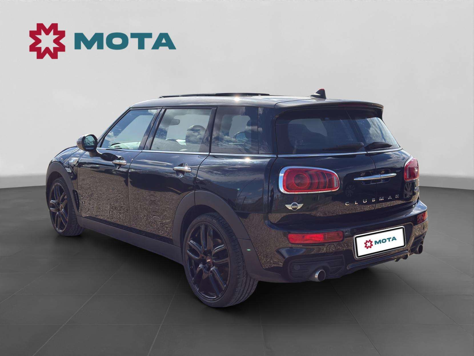 2018 MINI CLUBMAN 2018 MINI CLUBMAN