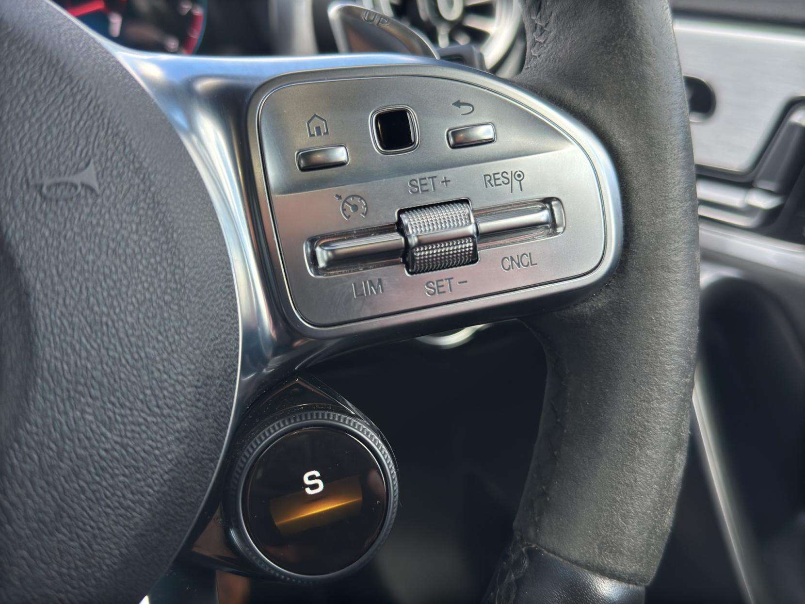 2021 MERCEDES-BENZ A CLASS 2021 MERCEDES-BENZ A CLASS