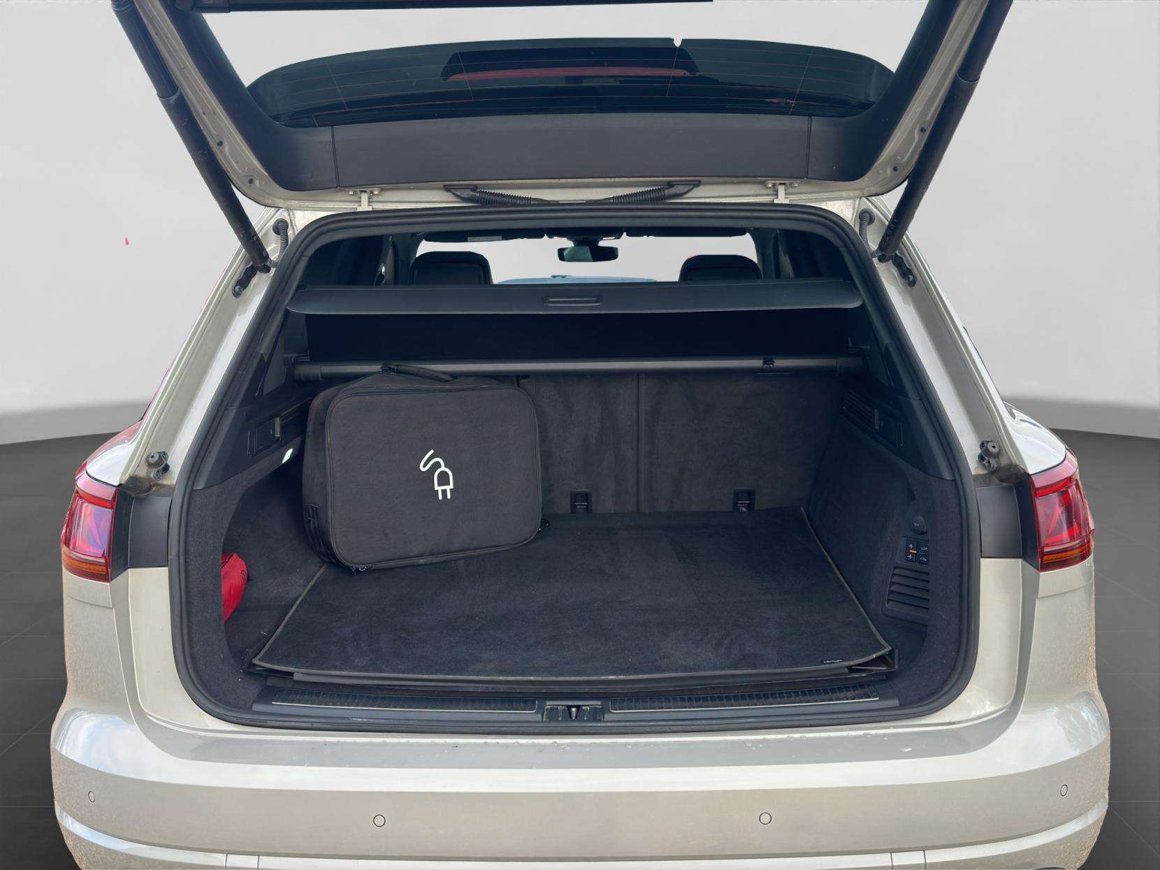 2023 VOLKSWAGEN TOUAREG 2023 VOLKSWAGEN TOUAREG