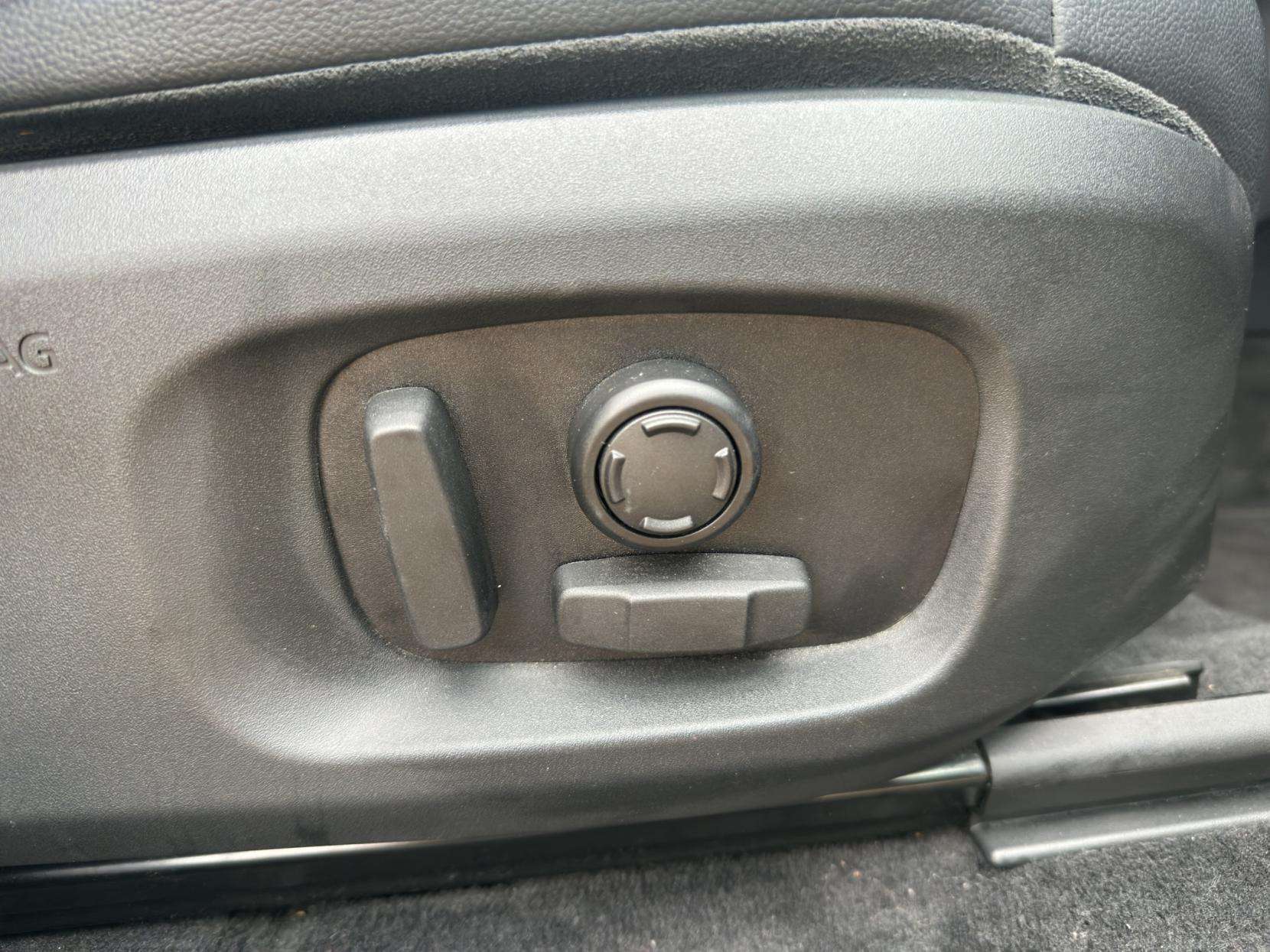 2018 LAND ROVER RANGE ROVER EVOQUE 2018 LAND ROVER RANGE ROVER EVOQUE