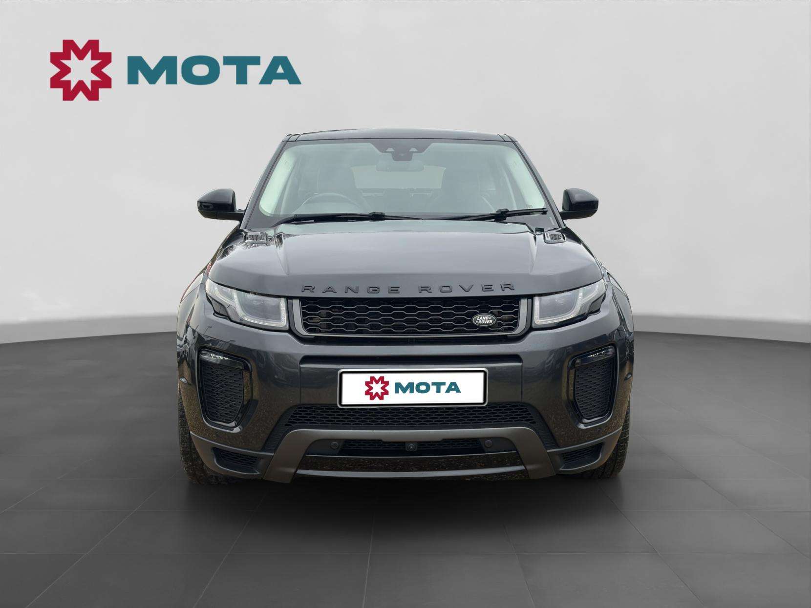 A 2018 LAND ROVER RANGE ROVER EVOQUE 2.0 SD4 Autobiography SUV 5dr Diesel Auto 4WD Euro 6 (s/s) (240 ps) A 2018 LAND ROVER RANGE ROVER EVOQUE 2.0 SD4 Autobiography SUV 5dr Diesel Auto 4WD Euro 6 (s/s) (240 ps)