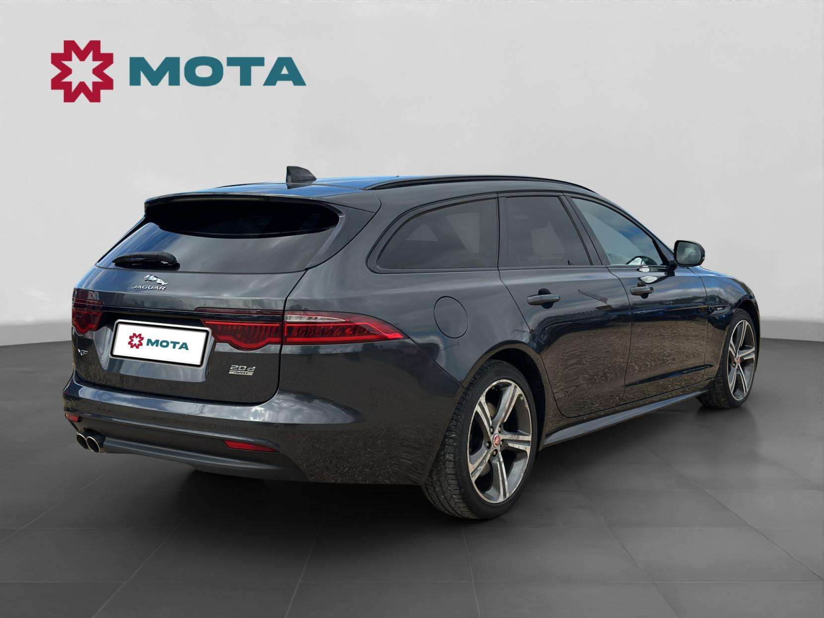 A 2019 JAGUAR XF 2.0d R-Sport Sportbrake 5dr Diesel Auto AWD Euro 6 (s/s) (180 ps) A 2019 JAGUAR XF 2.0d R-Sport Sportbrake 5dr Diesel Auto AWD Euro 6 (s/s) (180 ps)
