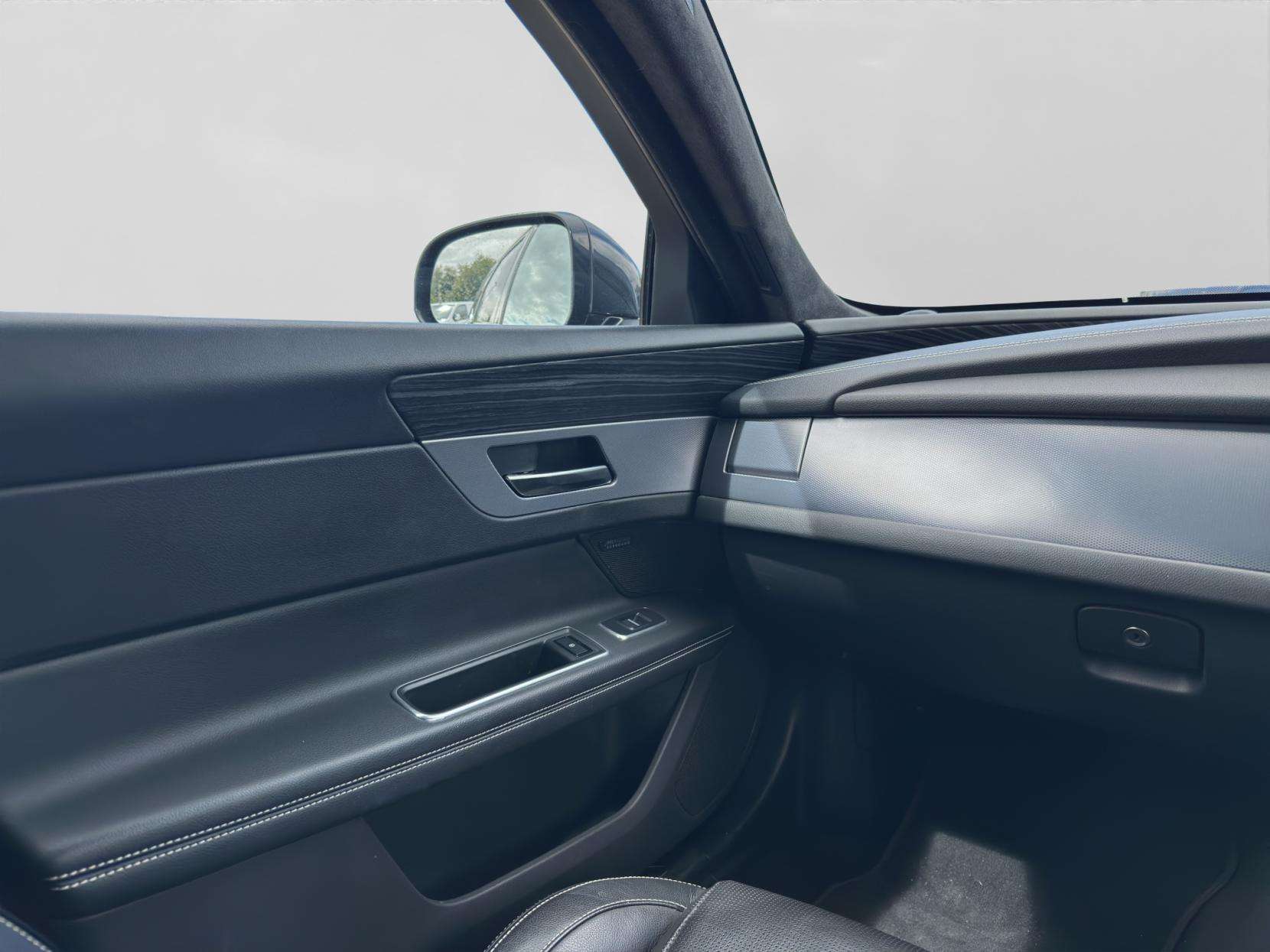 2019 JAGUAR XF 2019 JAGUAR XF