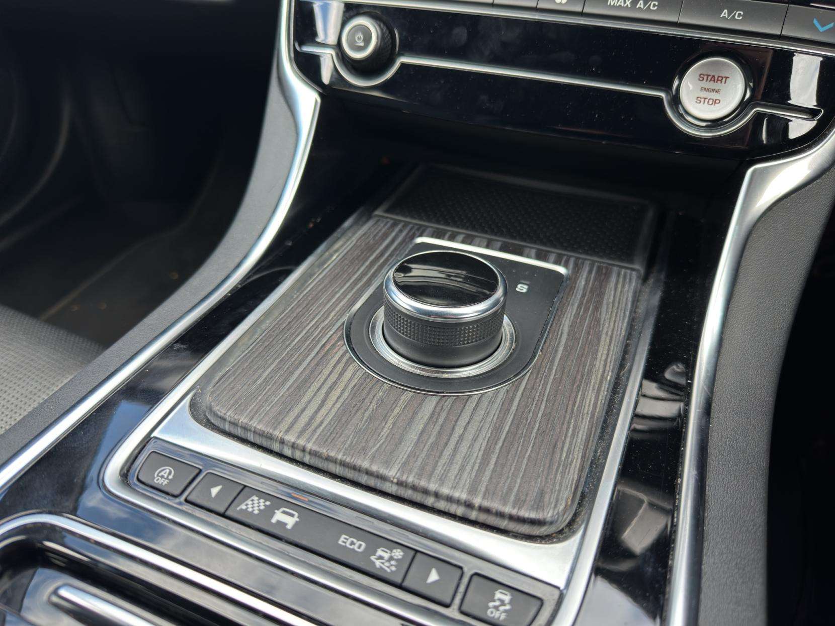 2019 JAGUAR XF 2019 JAGUAR XF
