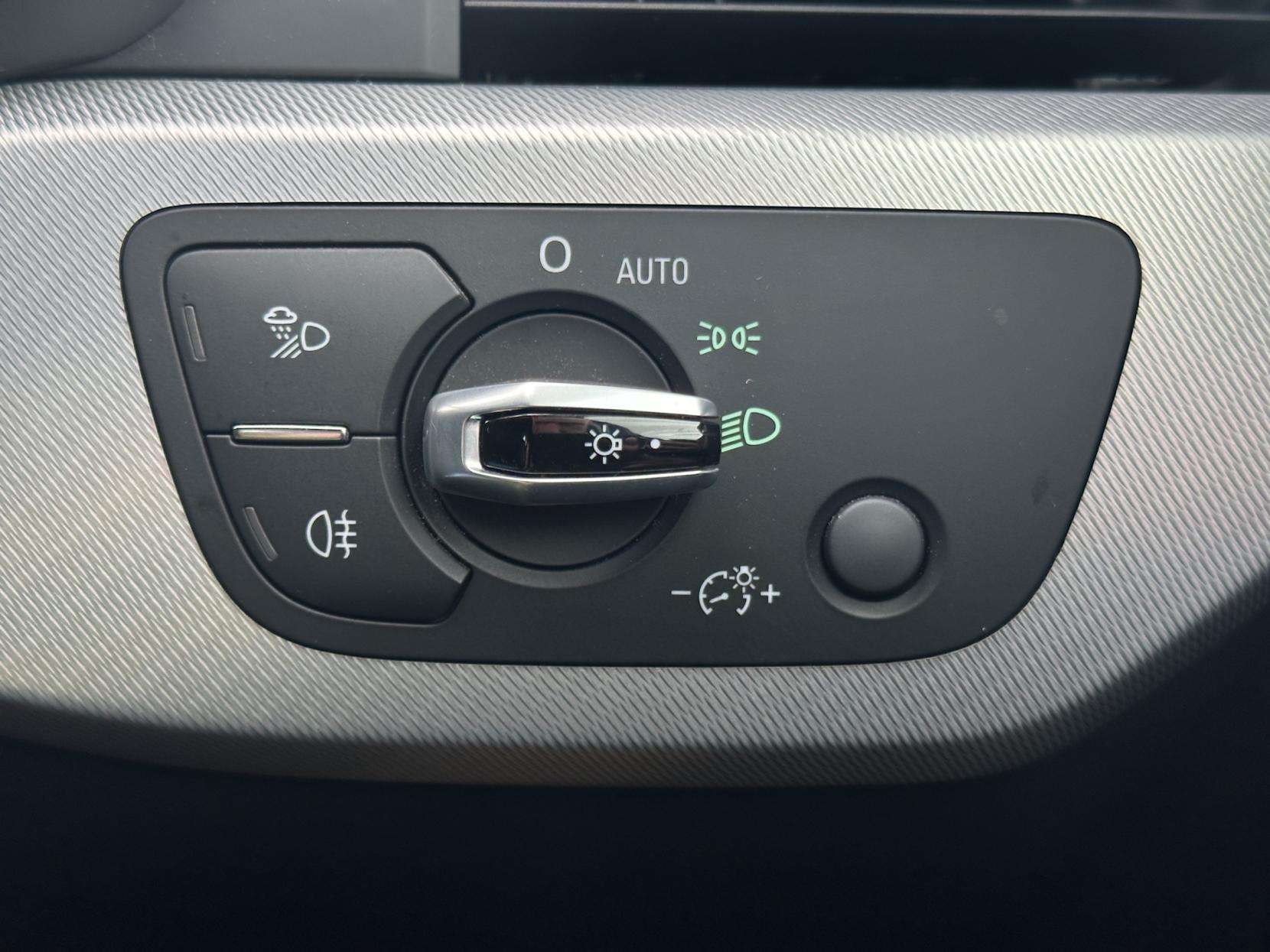 2016 AUDI A4 AVANT 2016 AUDI A4 AVANT