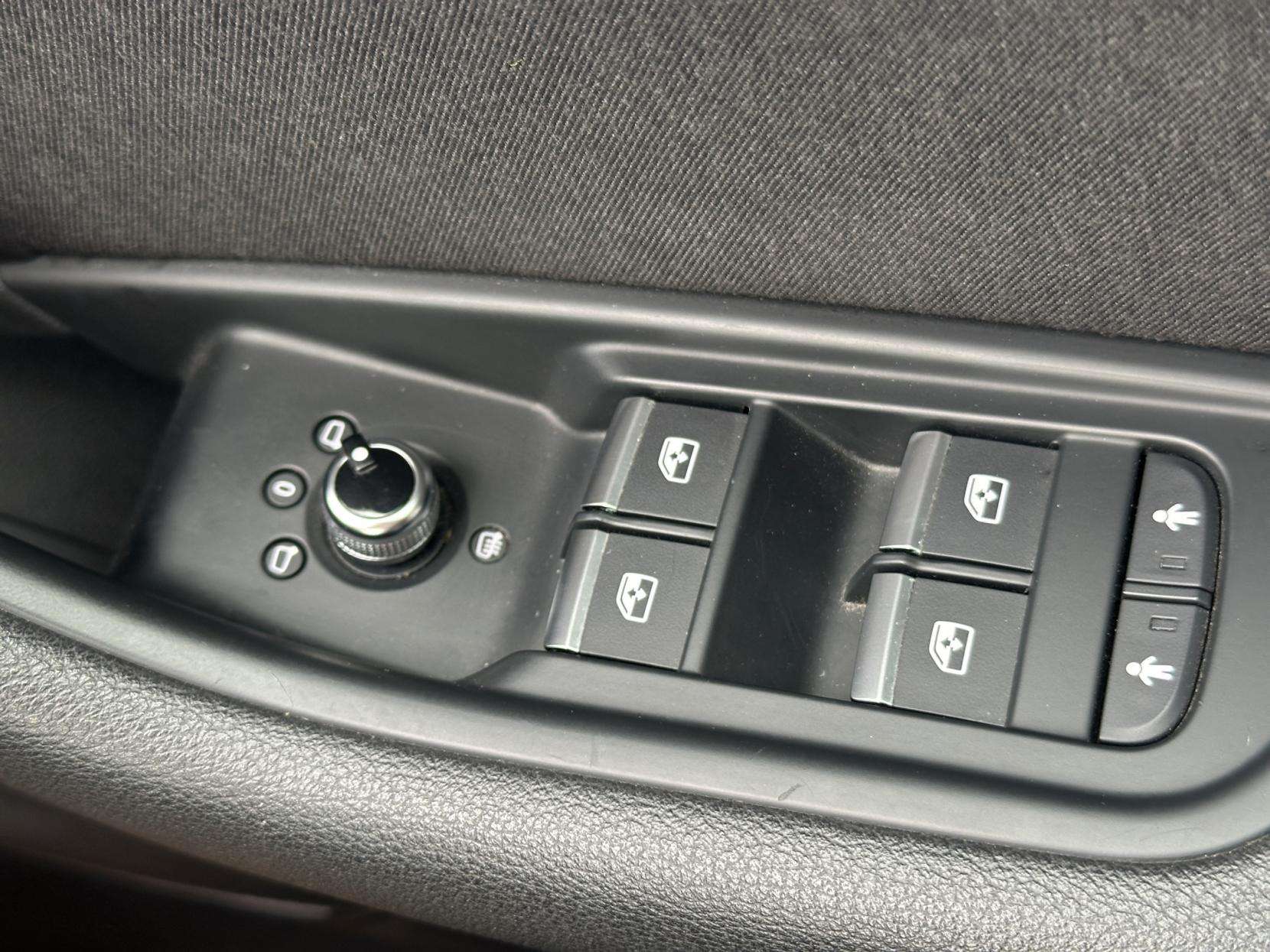 2016 AUDI A4 AVANT 2016 AUDI A4 AVANT