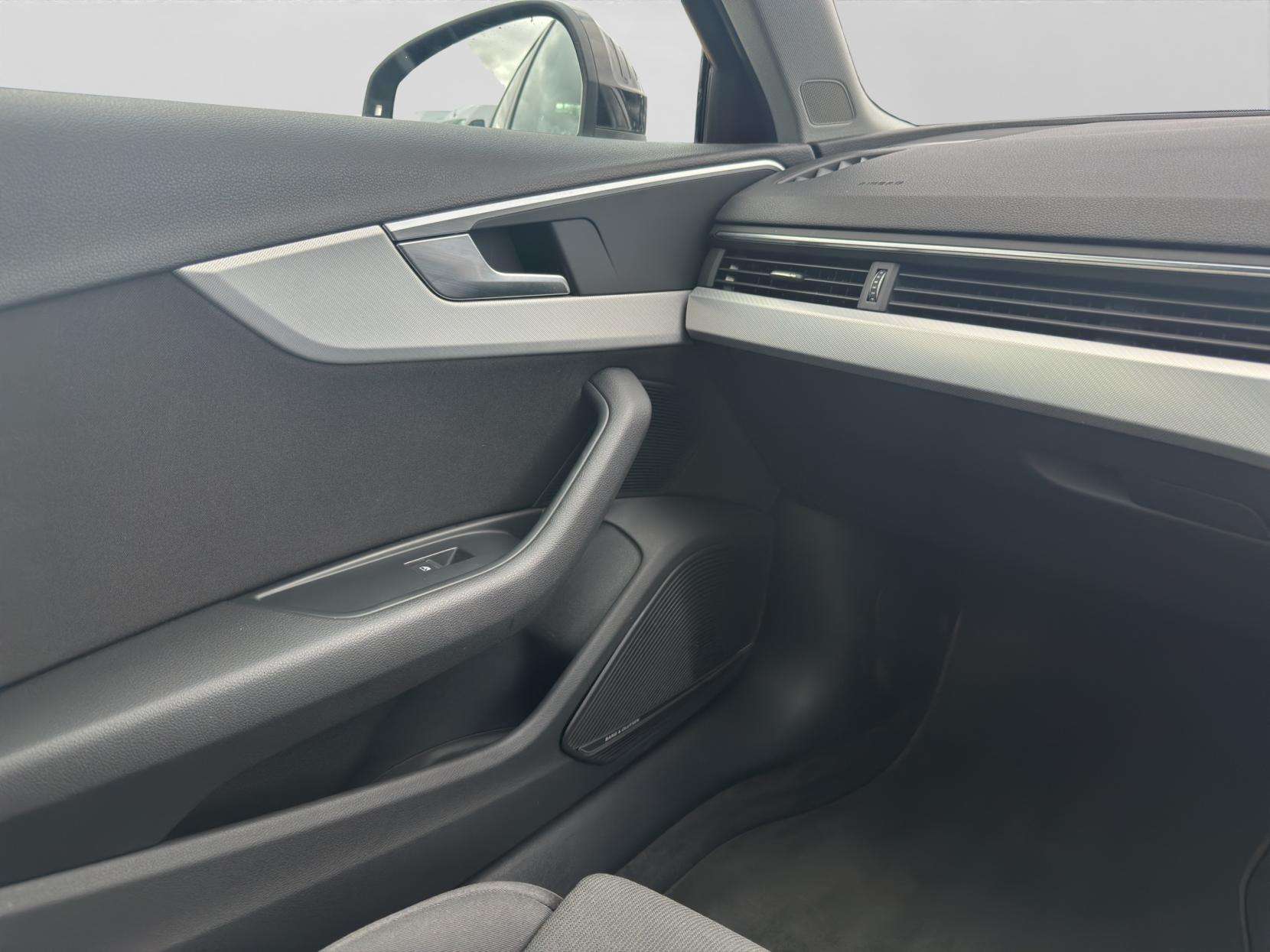 2016 AUDI A4 AVANT 2016 AUDI A4 AVANT