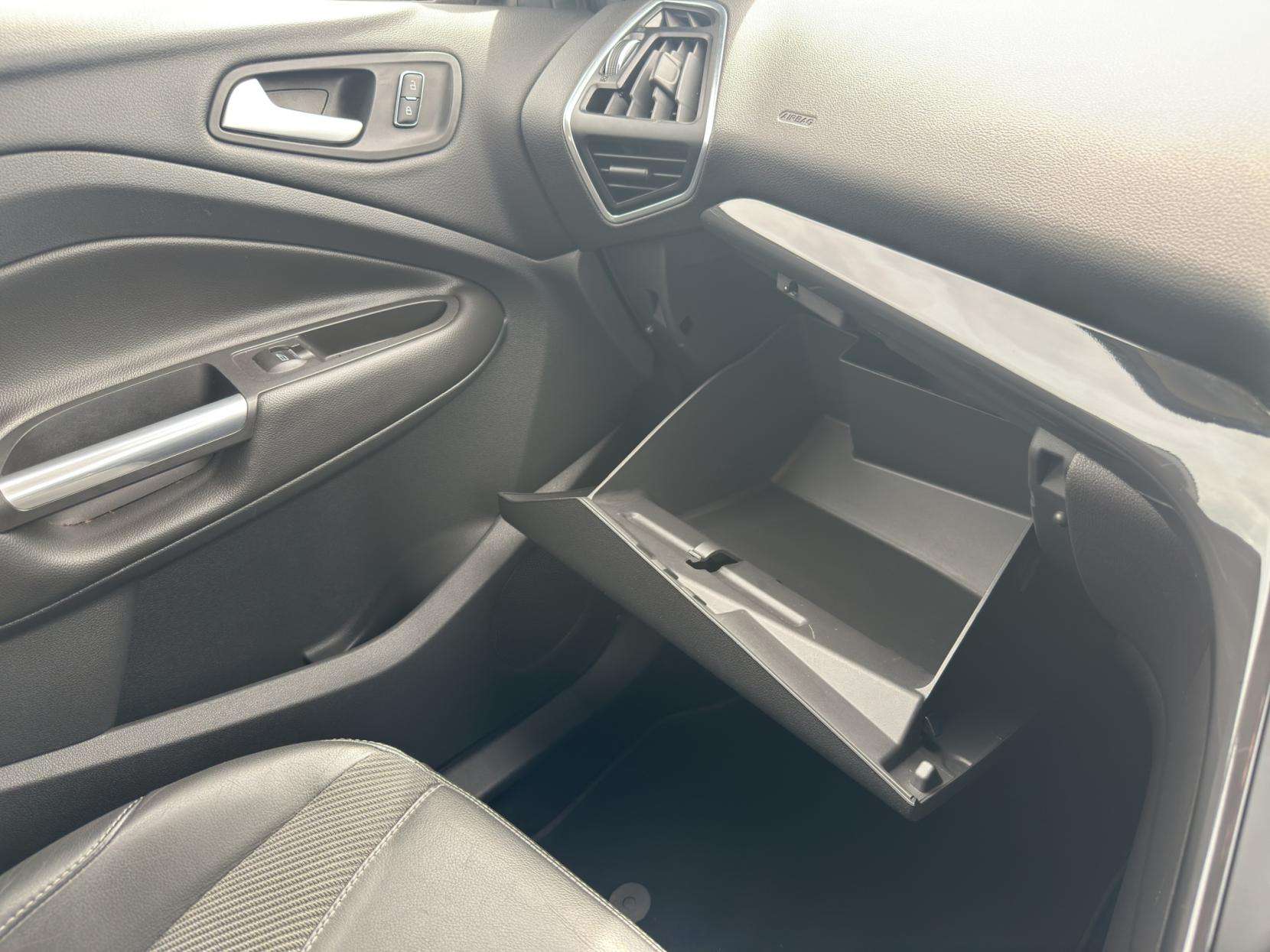 2015 FORD KUGA 2015 FORD KUGA