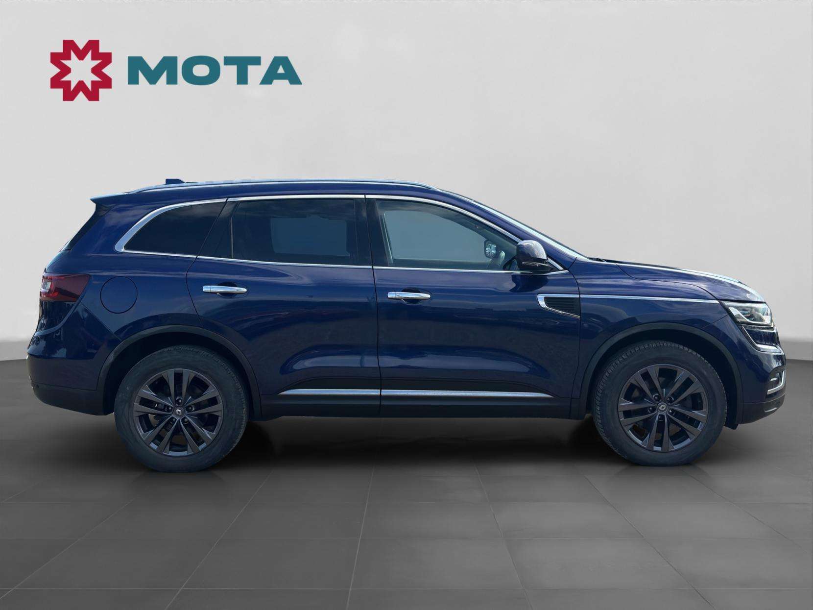 A 2017 RENAULT KOLEOS 2.0 dCi Dynamique S Nav SUV 5dr Diesel Manual 4WD Euro 6 (s/s) (175 ps) A 2017 RENAULT KOLEOS 2.0 dCi Dynamique S Nav SUV 5dr Diesel Manual 4WD Euro 6 (s/s) (175 ps)