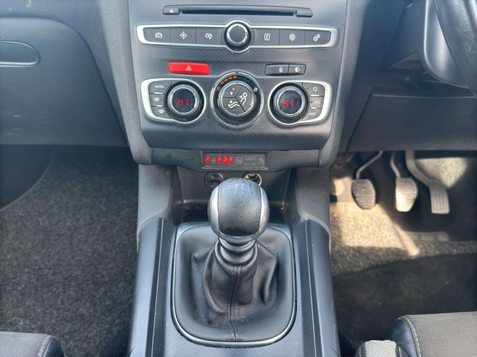 2016 DS AUTOMOBILES DS 4 2016 DS AUTOMOBILES DS 4