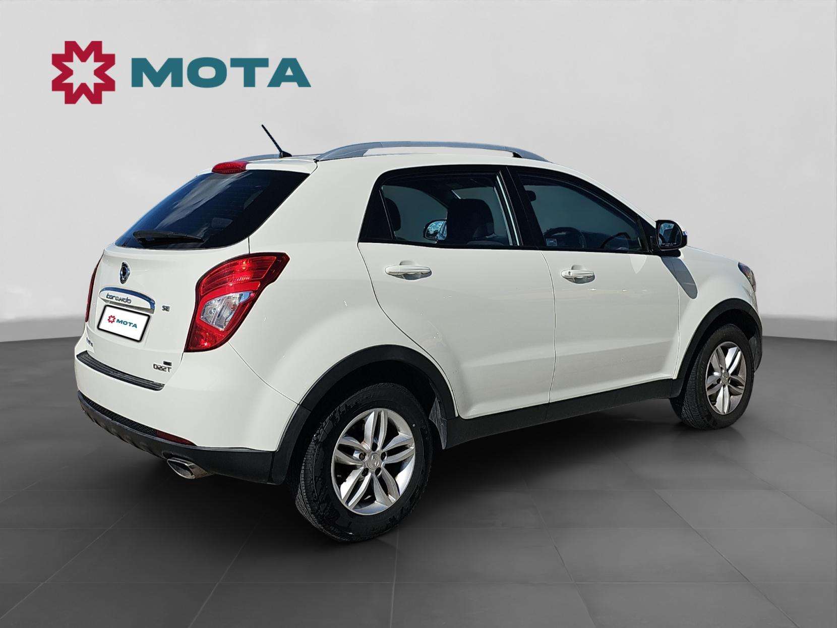 A 2015 SSANGYONG KORANDO 2.2D SE SUV 5dr Diesel Manual 4WD Euro 6 (178 ps) A 2015 SSANGYONG KORANDO 2.2D SE SUV 5dr Diesel Manual 4WD Euro 6 (178 ps)