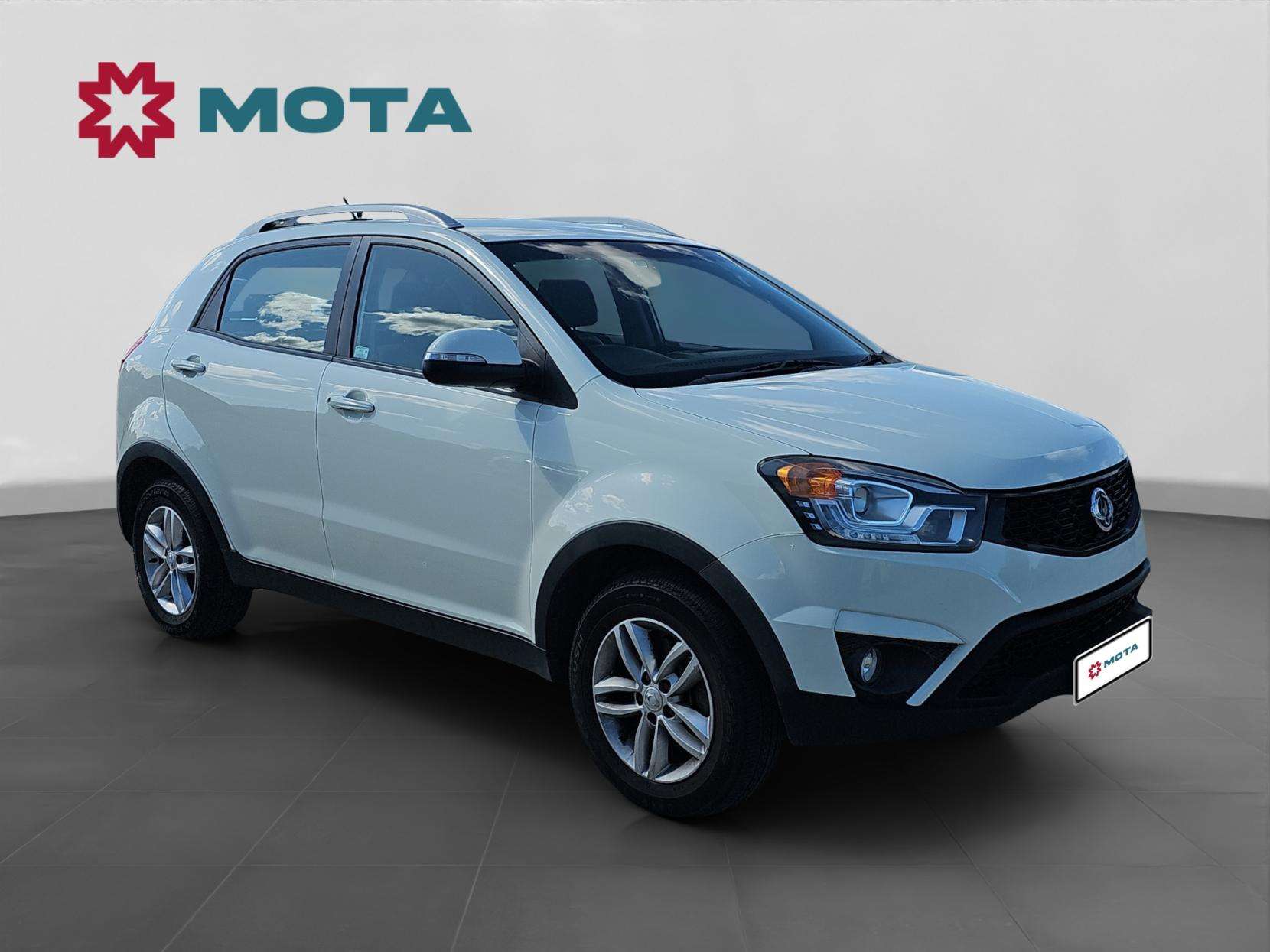 A 2015 SSANGYONG KORANDO 2.2D SE SUV 5dr Diesel Manual 4WD Euro 6 (178 ps) A 2015 SSANGYONG KORANDO 2.2D SE SUV 5dr Diesel Manual 4WD Euro 6 (178 ps)