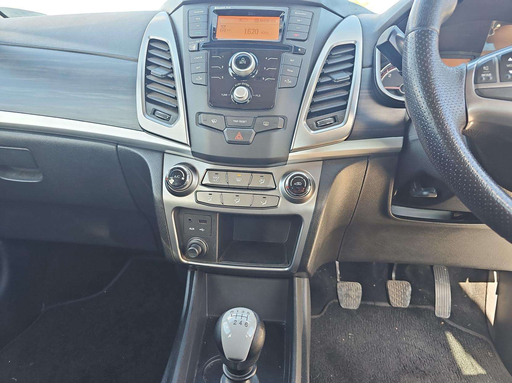 2015 SSANGYONG KORANDO 2015 SSANGYONG KORANDO