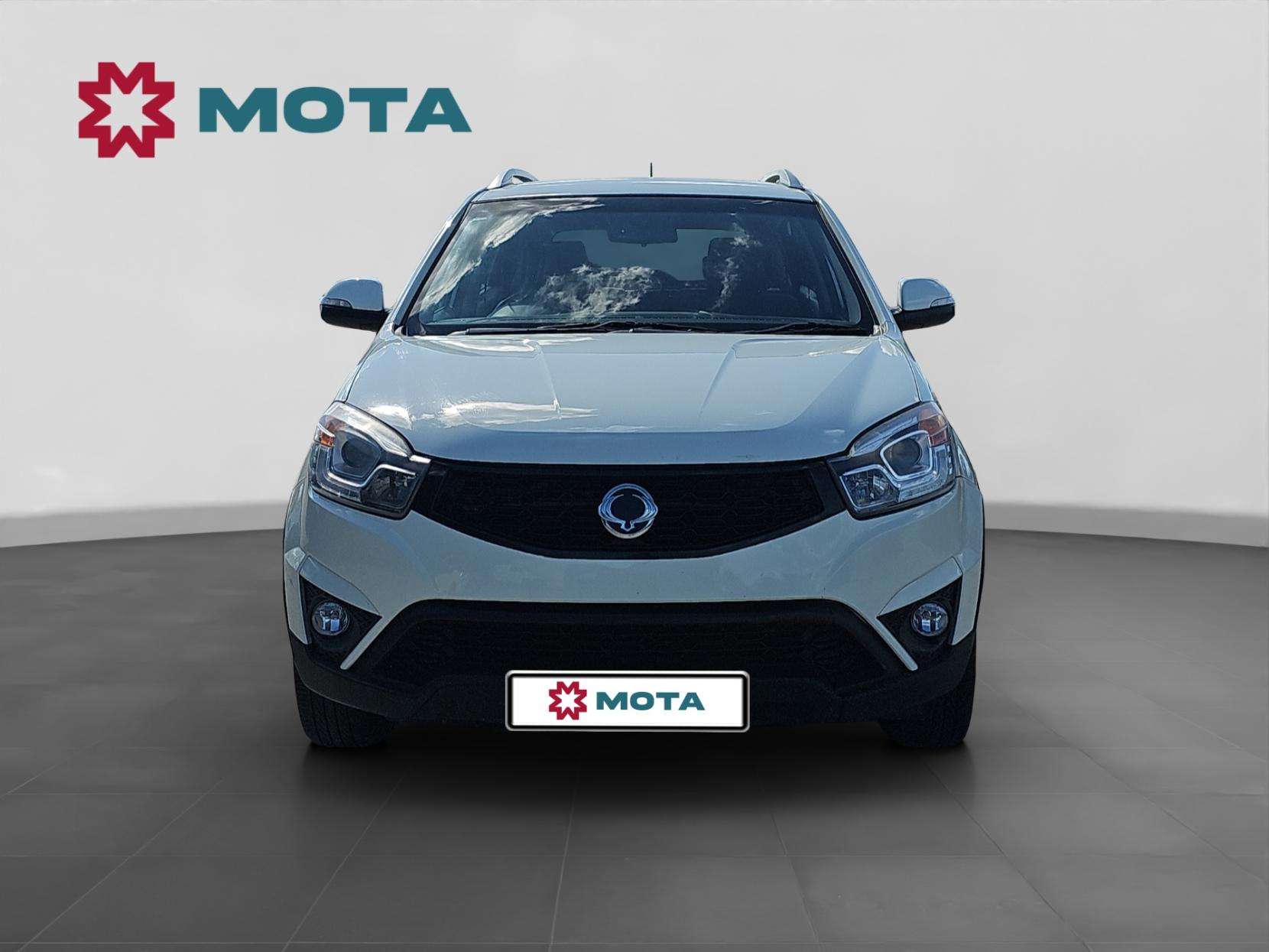 A 2015 SSANGYONG KORANDO 2.2D SE SUV 5dr Diesel Manual 4WD Euro 6 (178 ps) A 2015 SSANGYONG KORANDO 2.2D SE SUV 5dr Diesel Manual 4WD Euro 6 (178 ps)