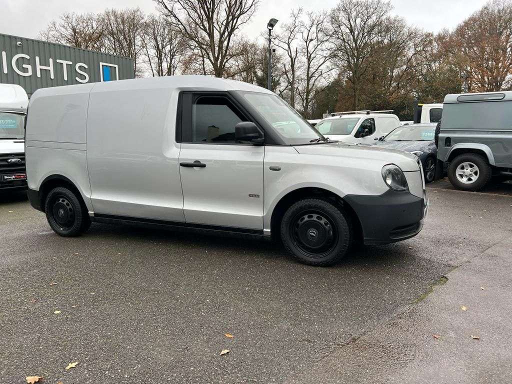 A 2021 LEVC VN5 CITY A 2021 LEVC VN5 CITY