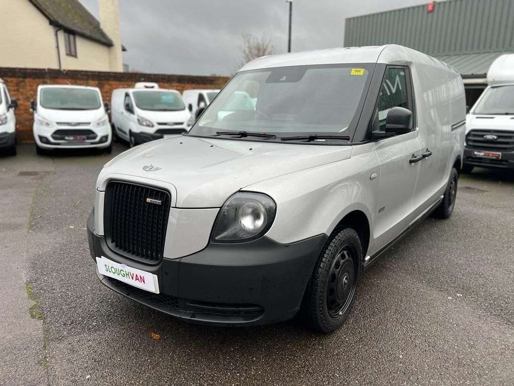 A 2021 LEVC VN5 CITY A 2021 LEVC VN5 CITY