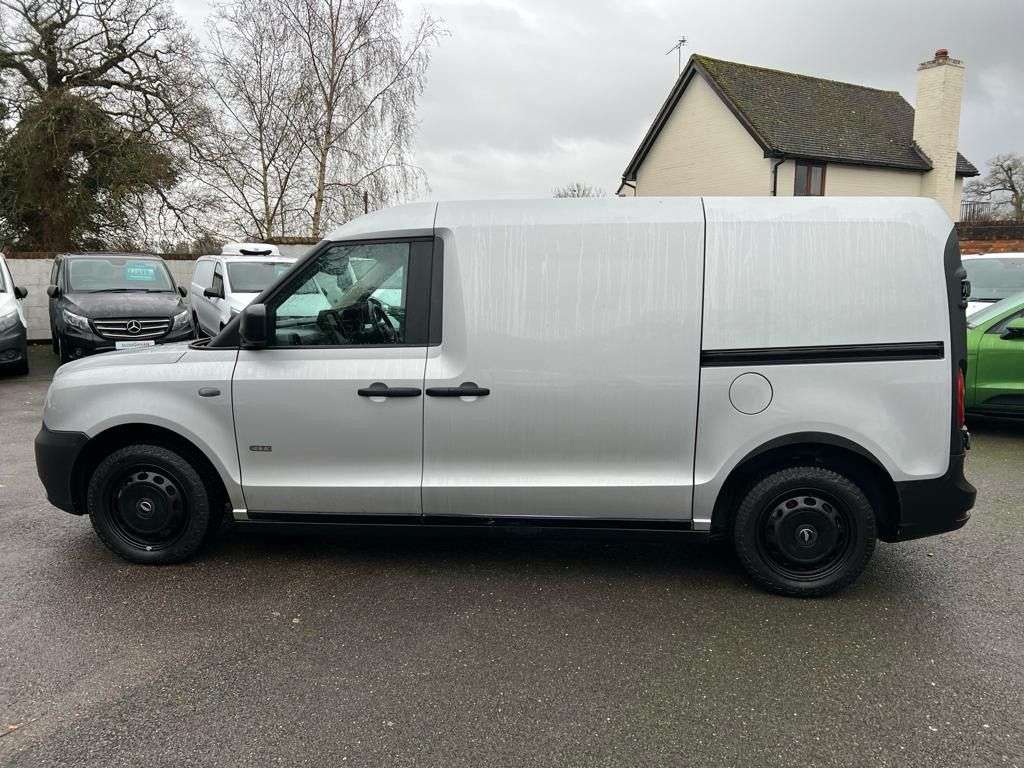 2021 LEVC VN5 2021 LEVC VN5