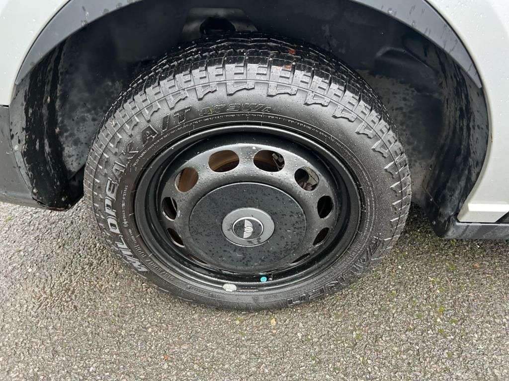 2021 LEVC VN5 2021 LEVC VN5