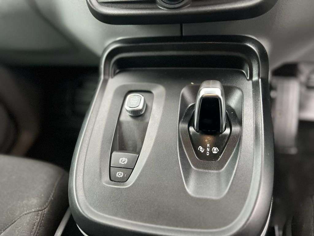 2021 LEVC VN5 2021 LEVC VN5