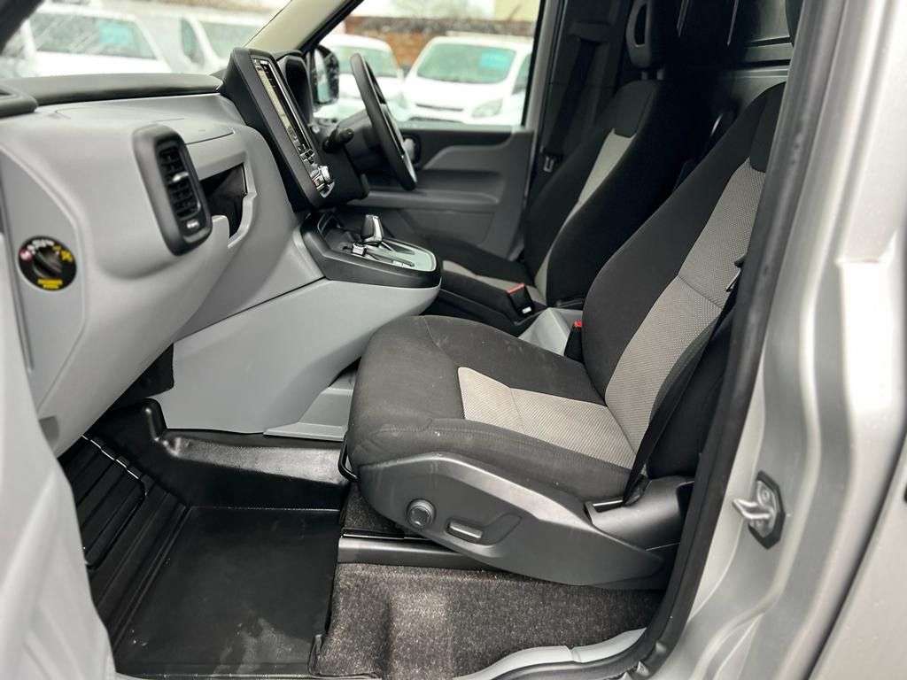 2021 LEVC VN5 2021 LEVC VN5