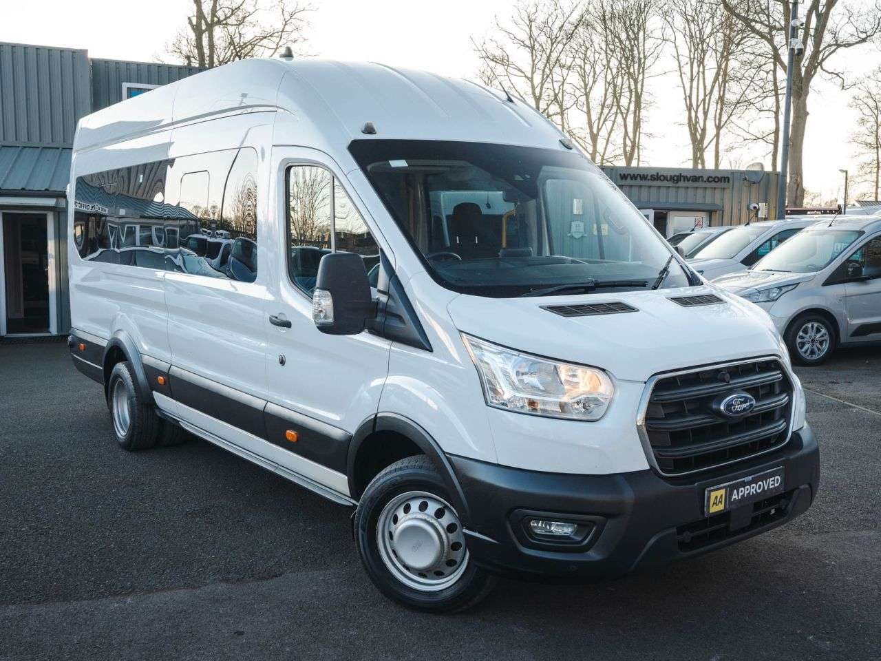 A 2019 FORD TRANSIT 2.0 460 EcoBlue Leader Minibus Double Cab 5dr Diesel Manual RWD L4 High Roo A 2019 FORD TRANSIT 2.0 460 EcoBlue Leader Minibus Double Cab 5dr Diesel Manual RWD L4 High Roo