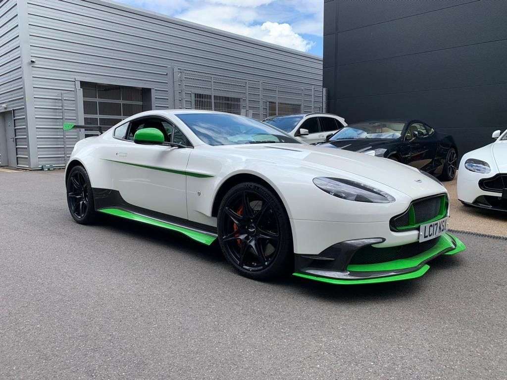 2017 ASTON MARTIN VANTAGE 2017 ASTON MARTIN VANTAGE