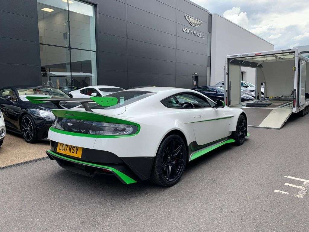 2017 ASTON MARTIN VANTAGE 2017 ASTON MARTIN VANTAGE