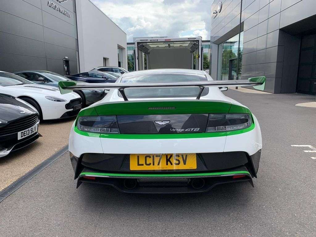 2017 ASTON MARTIN VANTAGE 2017 ASTON MARTIN VANTAGE