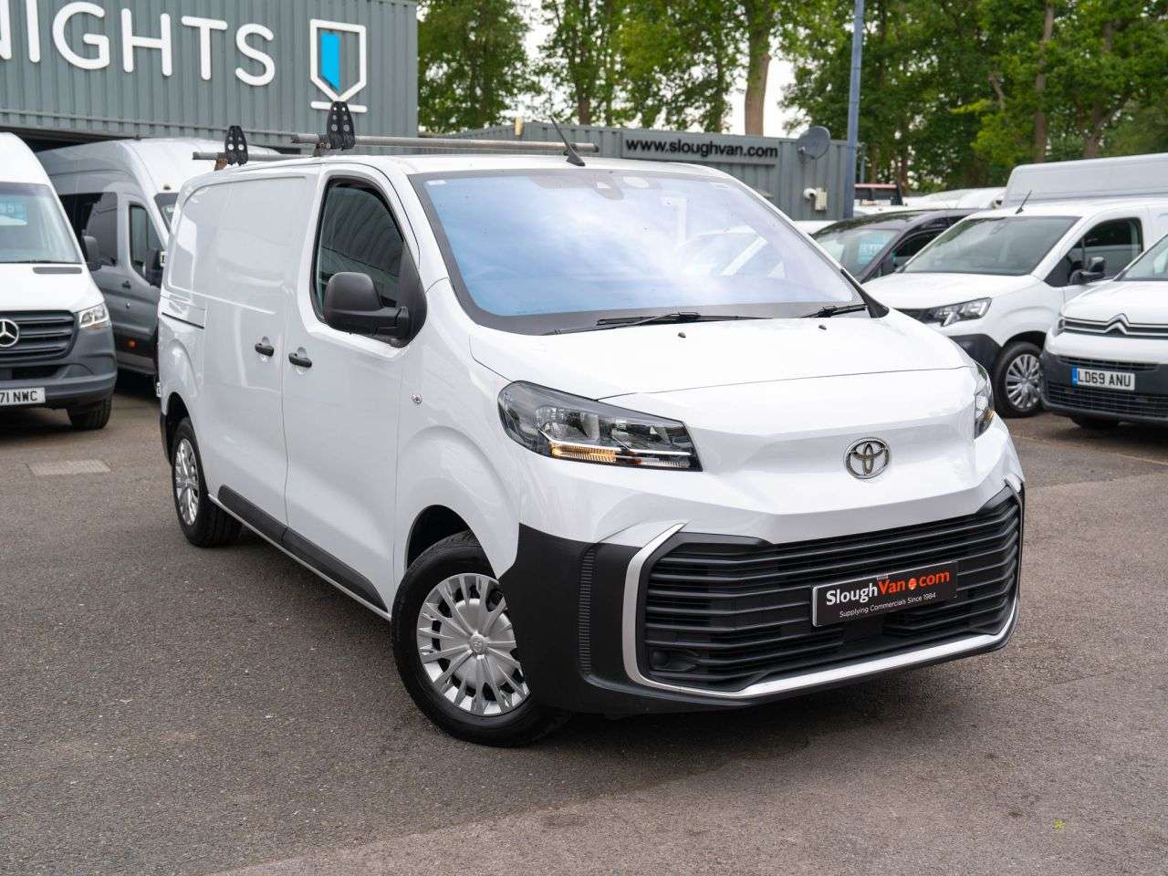A 2024 TOYOTA PROACE 2.0D Icon Medium Panel Van 6dr Diesel Manual MWB Euro 6 (145 ps) 1 OWNER, A A 2024 TOYOTA PROACE 2.0D Icon Medium Panel Van 6dr Diesel Manual MWB Euro 6 (145 ps) 1 OWNER, A