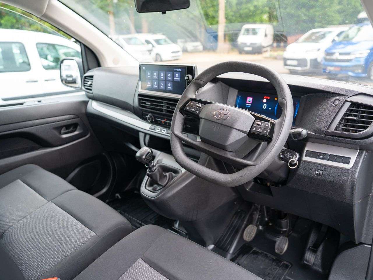 2024 TOYOTA PROACE 2024 TOYOTA PROACE