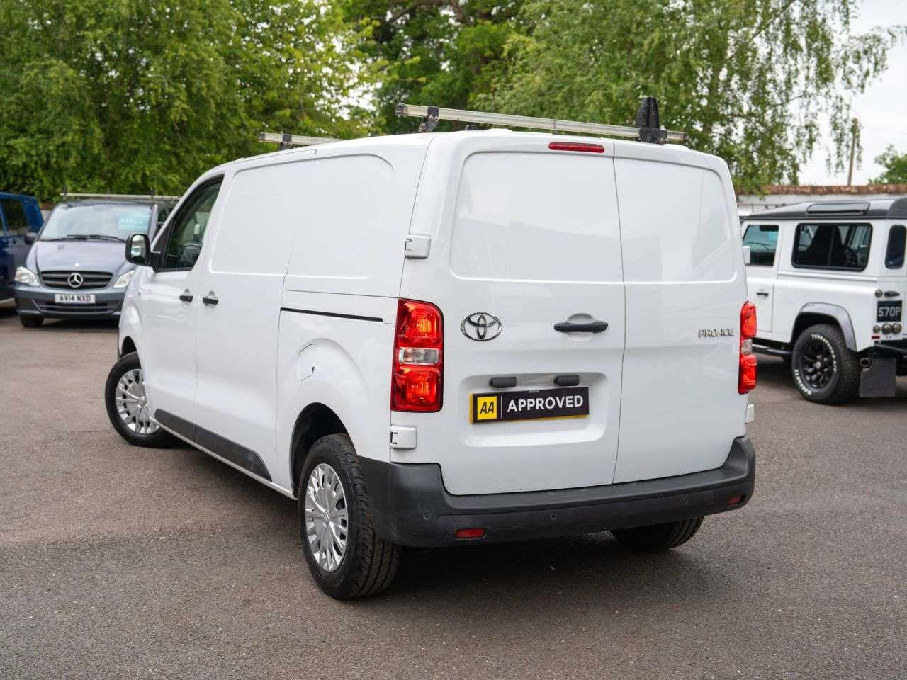 2024 TOYOTA PROACE 2024 TOYOTA PROACE